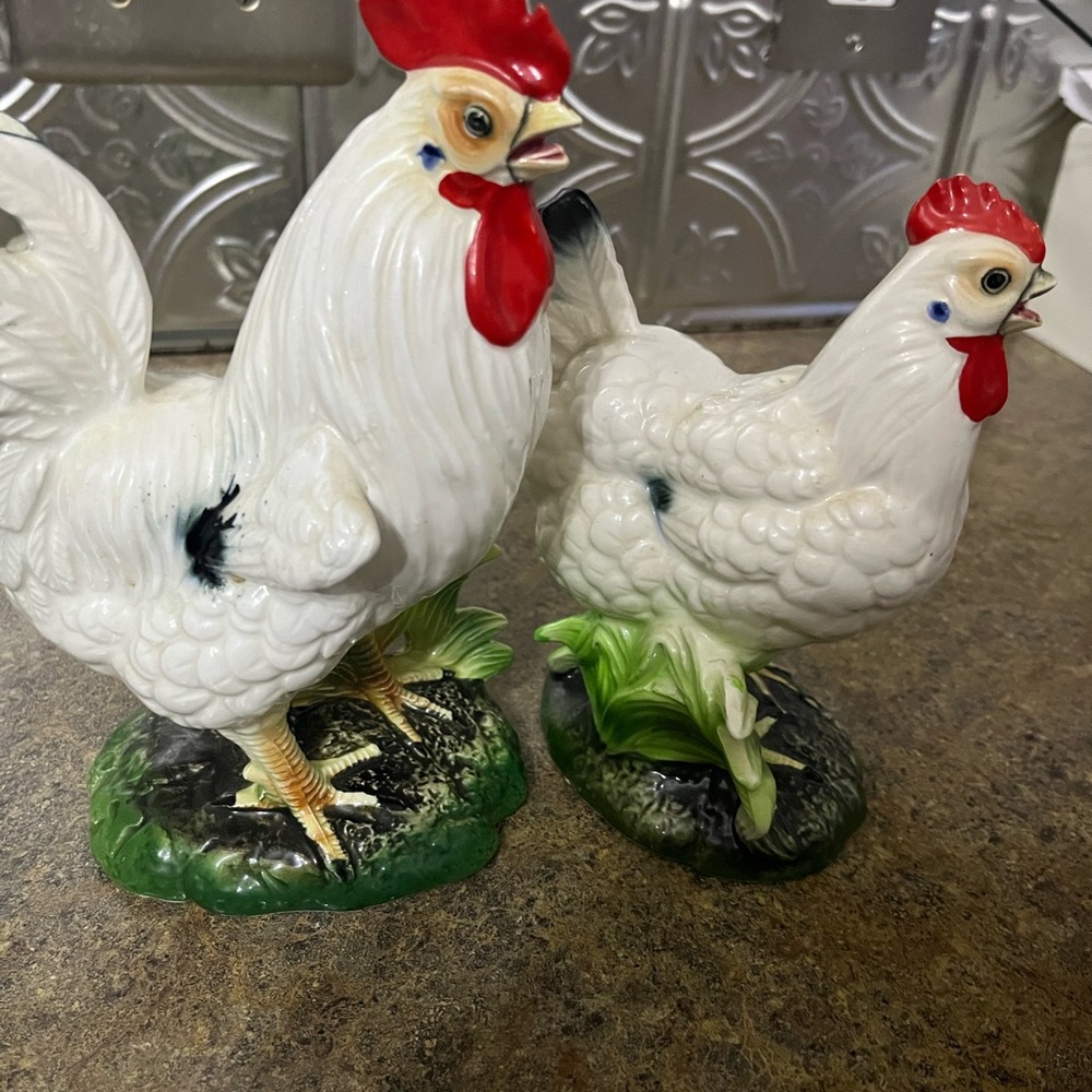 Ardco Vintage Roosters Made in Japan . Unique styles ..